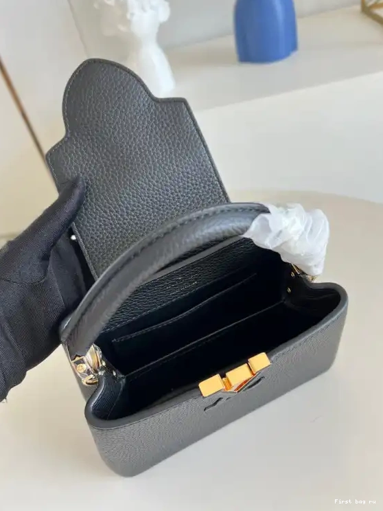 First bag ru MINI VUITTON CAPUCINES LOUIS 0617